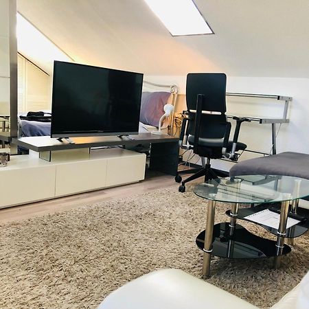 Caleva'S Bnb Pforzheim Buitenkant foto