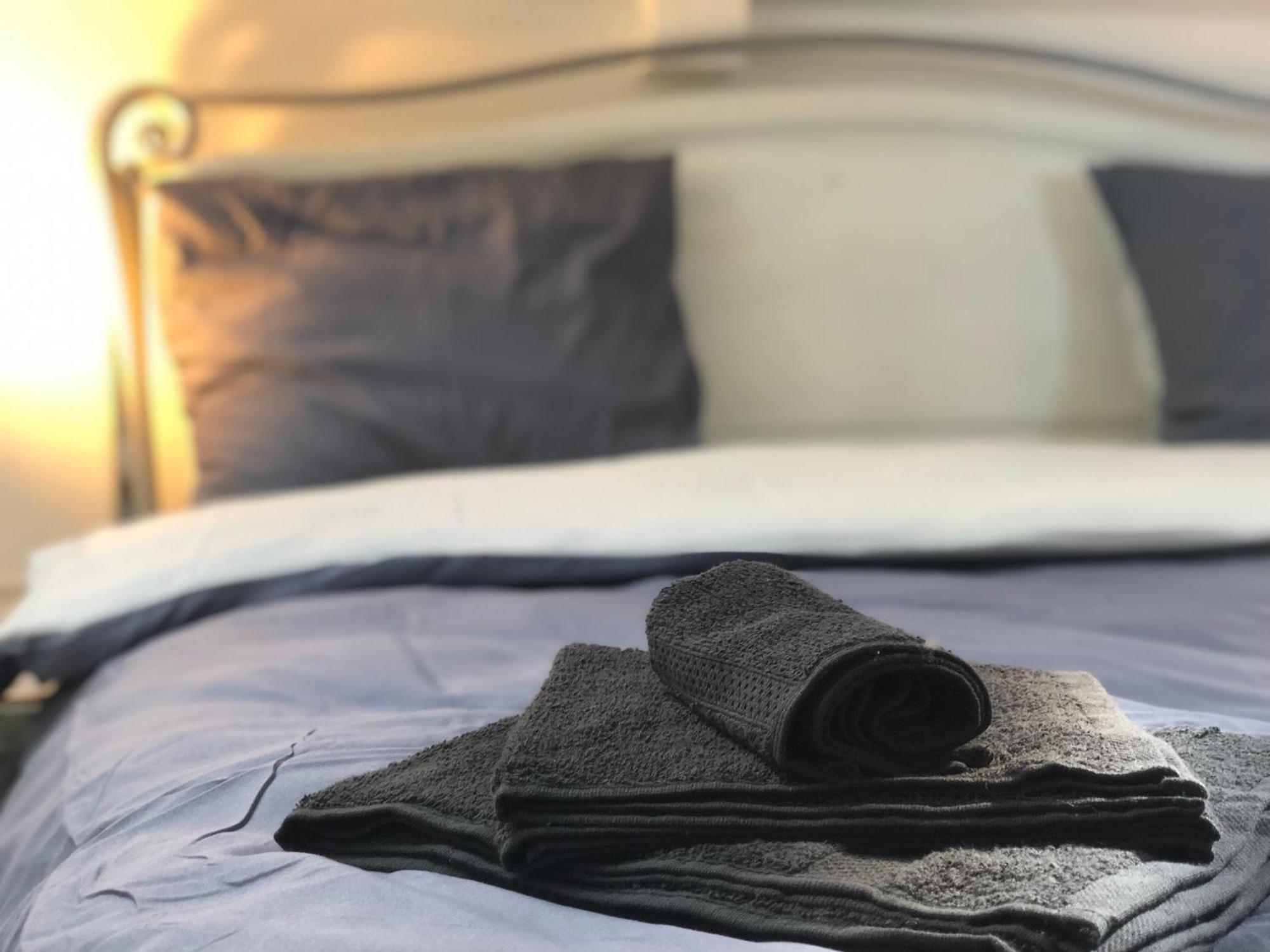 Caleva'S Bnb Pforzheim Buitenkant foto