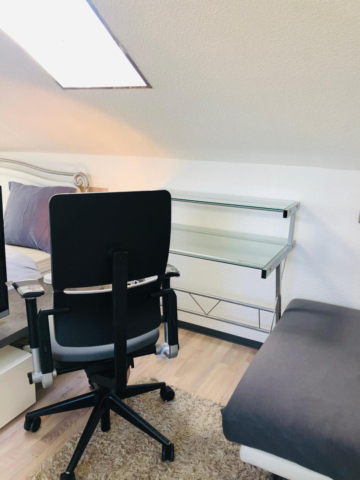 Caleva'S Bnb Pforzheim Buitenkant foto